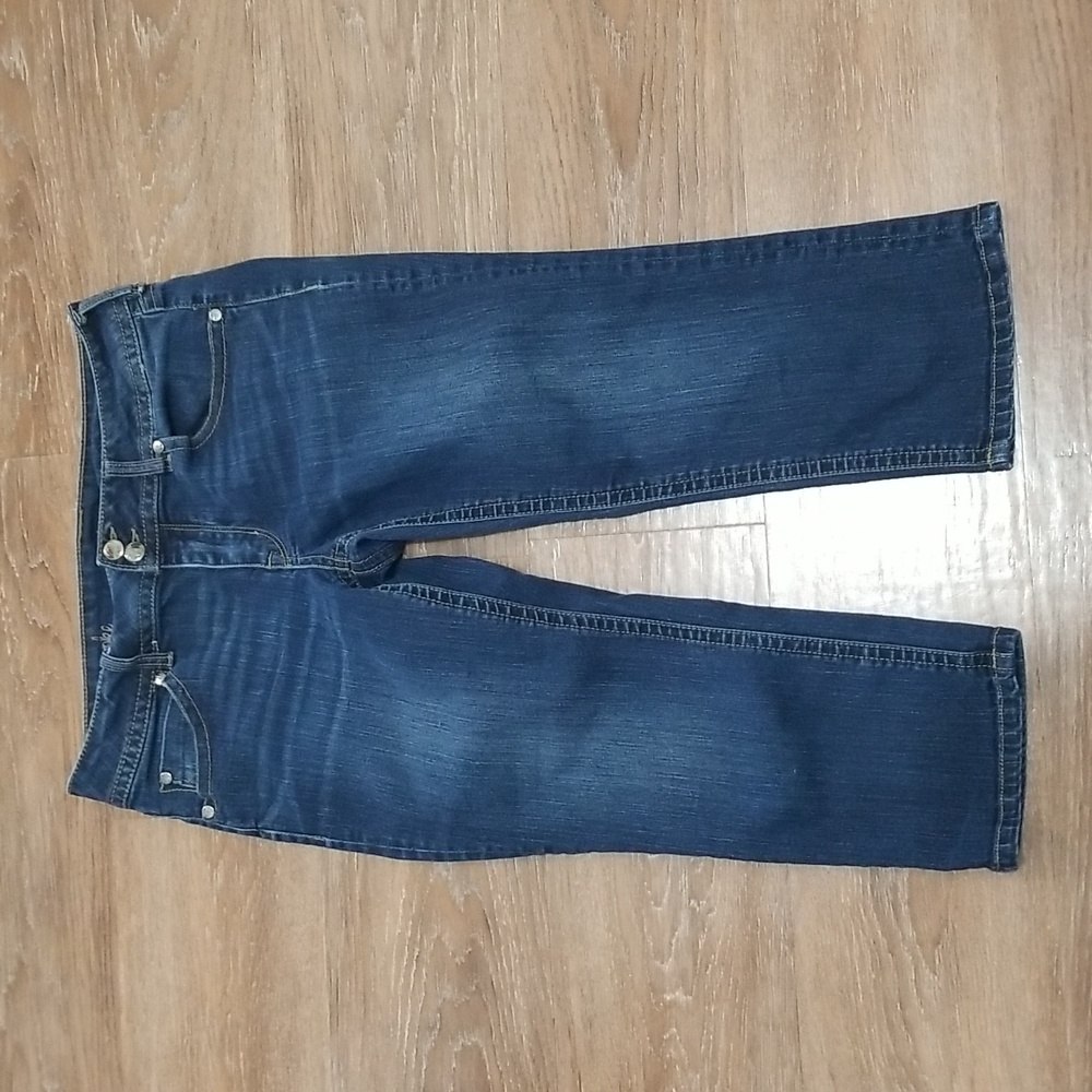 (29W) Revolution by Ricki's Brooke Capris Denim Cropped Casual Medium Wash
